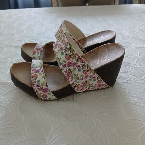 Floral Print Wedge Sandals — Blowfish Malibu